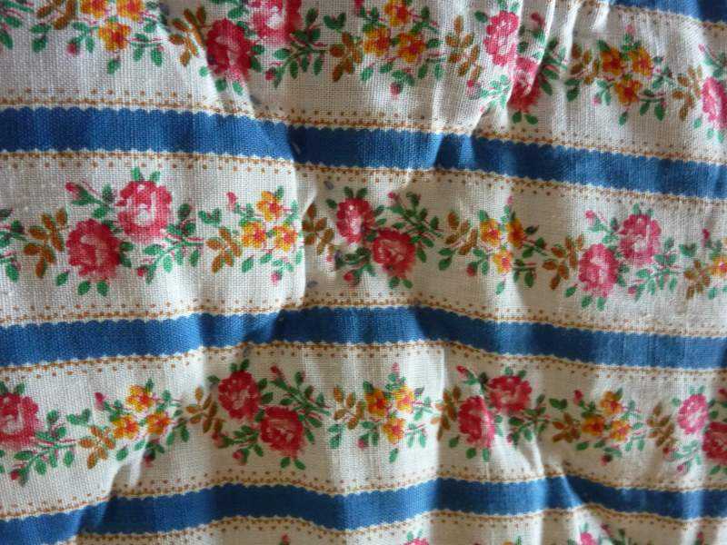 Quilt ~ French Boutis Floral Stripes
