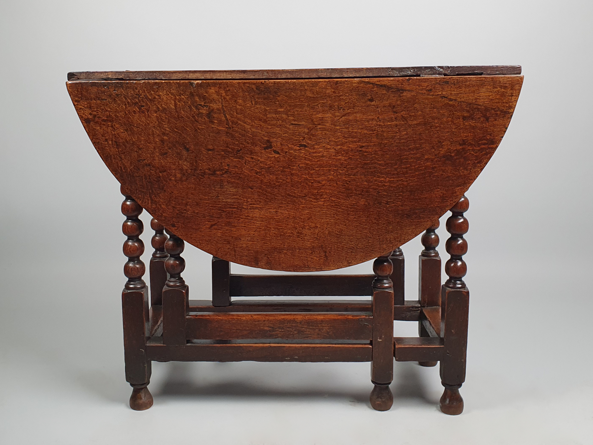 17th Century oak gateleg drop leaf antique Table