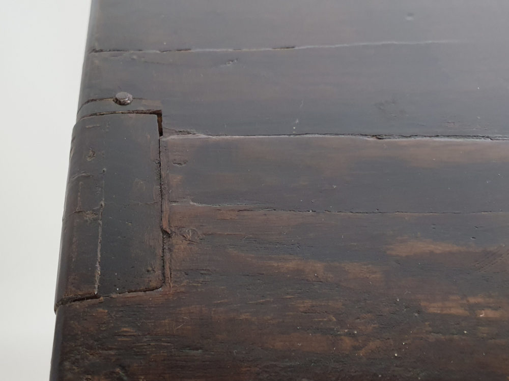 18th century oak Chest of Drawers with a geometric design