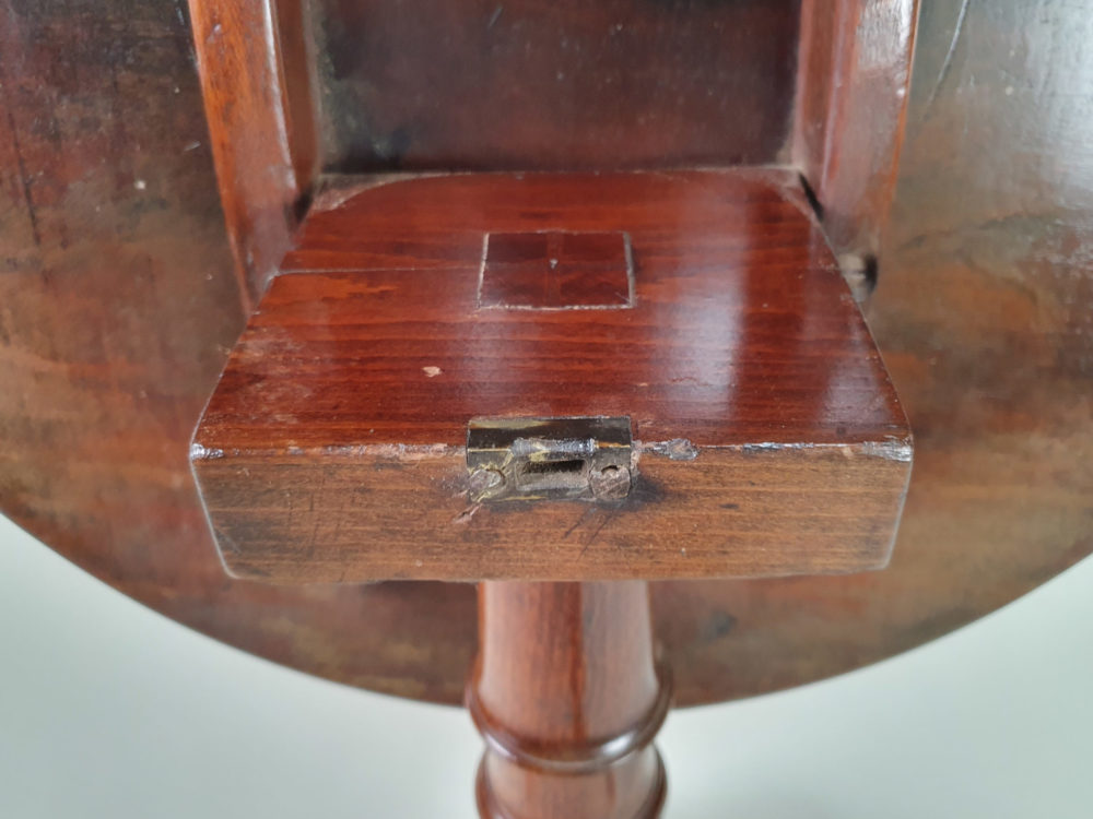 19th century antique circular mahogany dish and snap top Wine Table