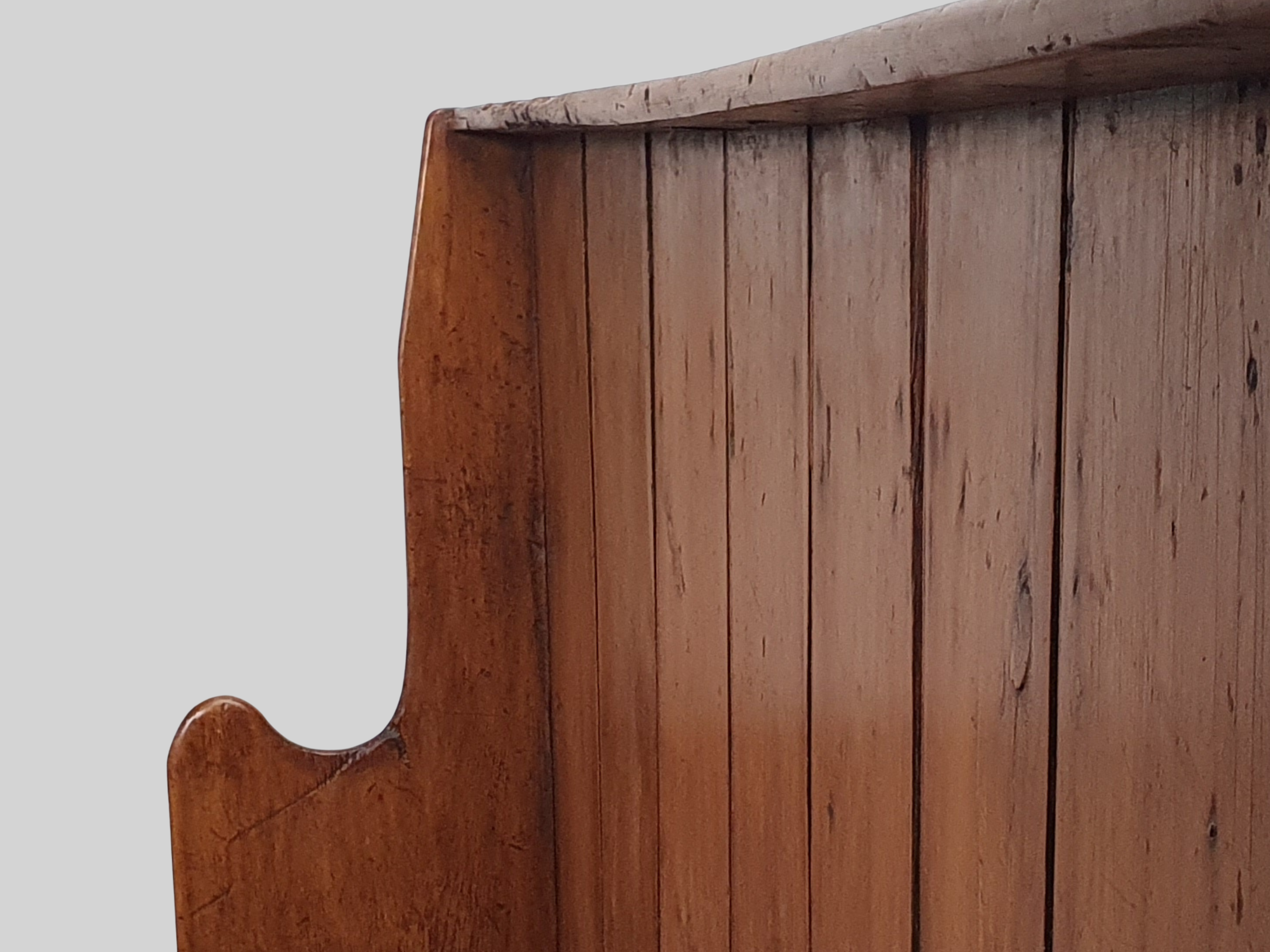 settle bench wider shot of arm