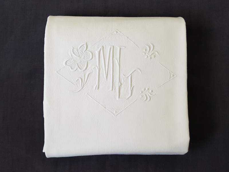 Individual White Monogrammed Linen Sheets