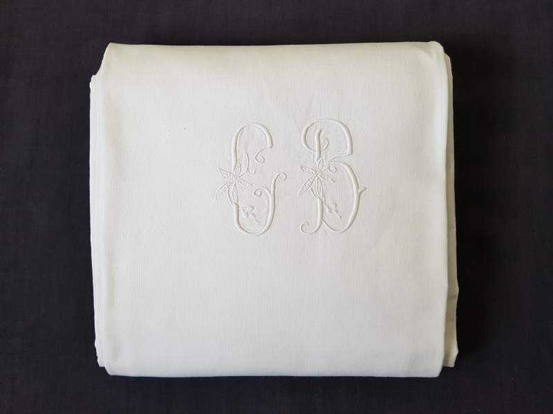 Individual White Monogrammed Linen Sheets