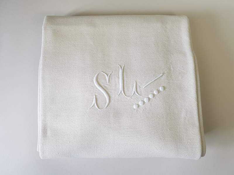Set of 10 Cream Monogrammed Linen Sheets