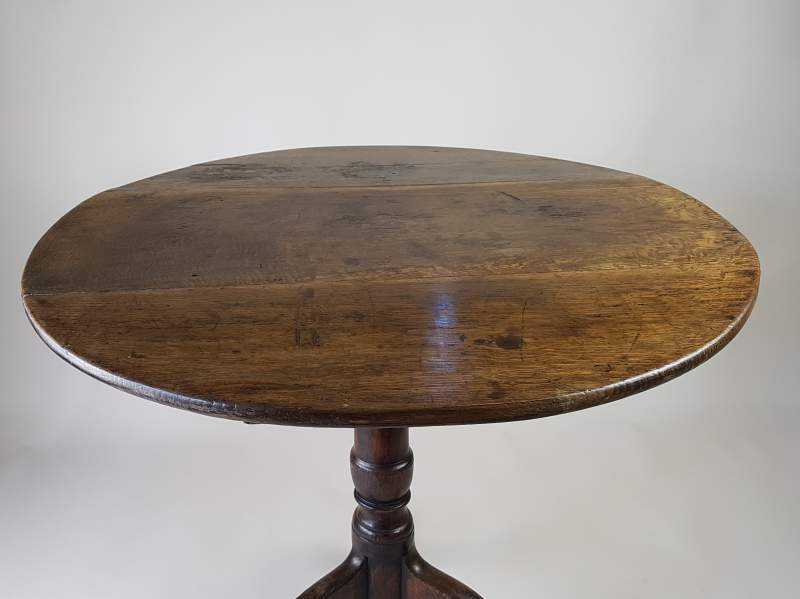 Georgian oak Tilt Top Table