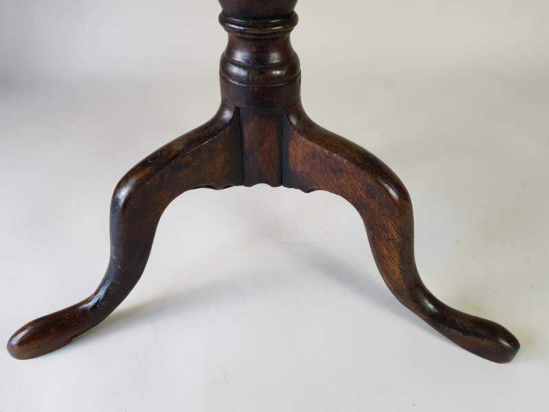 Georgian oak Tilt Top Table