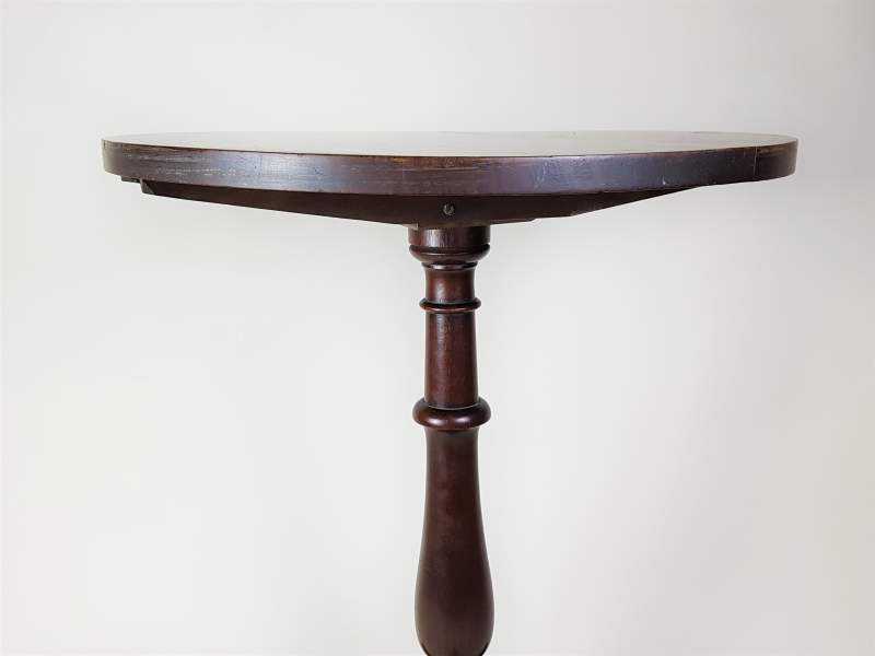 Georgian mahogany Pedestal Table