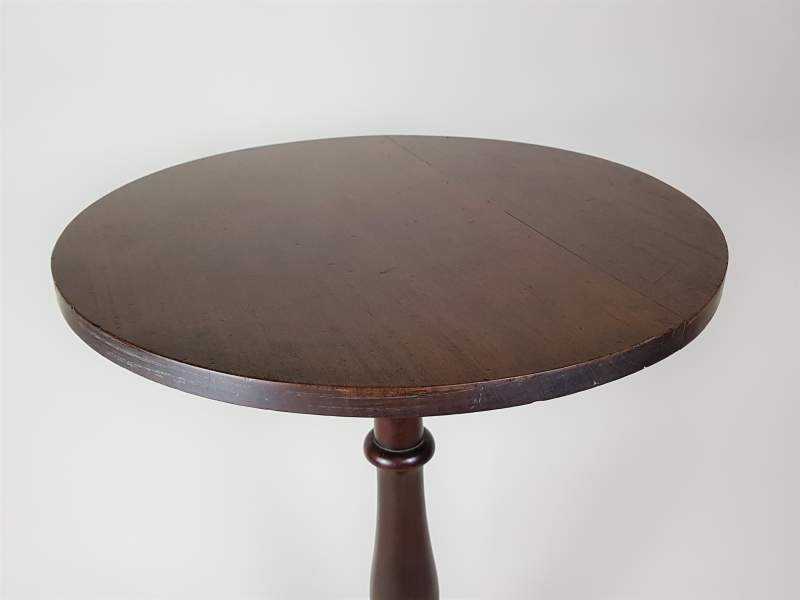 Georgian mahogany Pedestal Table