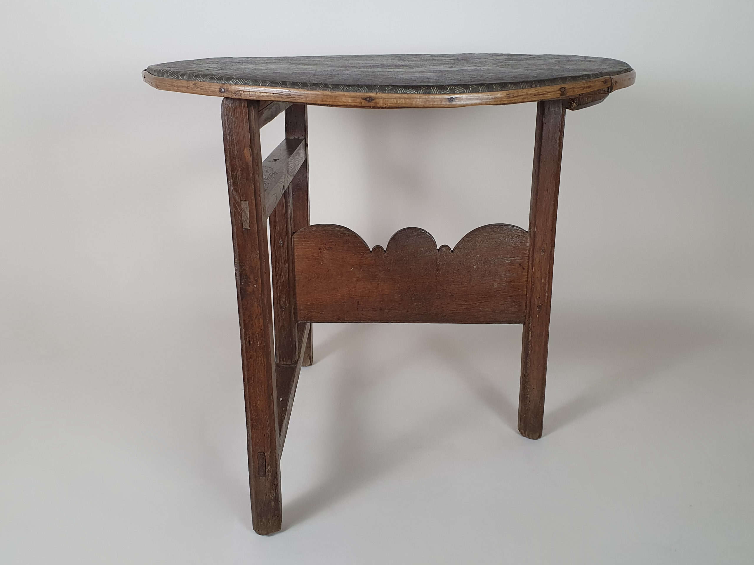 19th century oak tar cloth covered Vendage Table