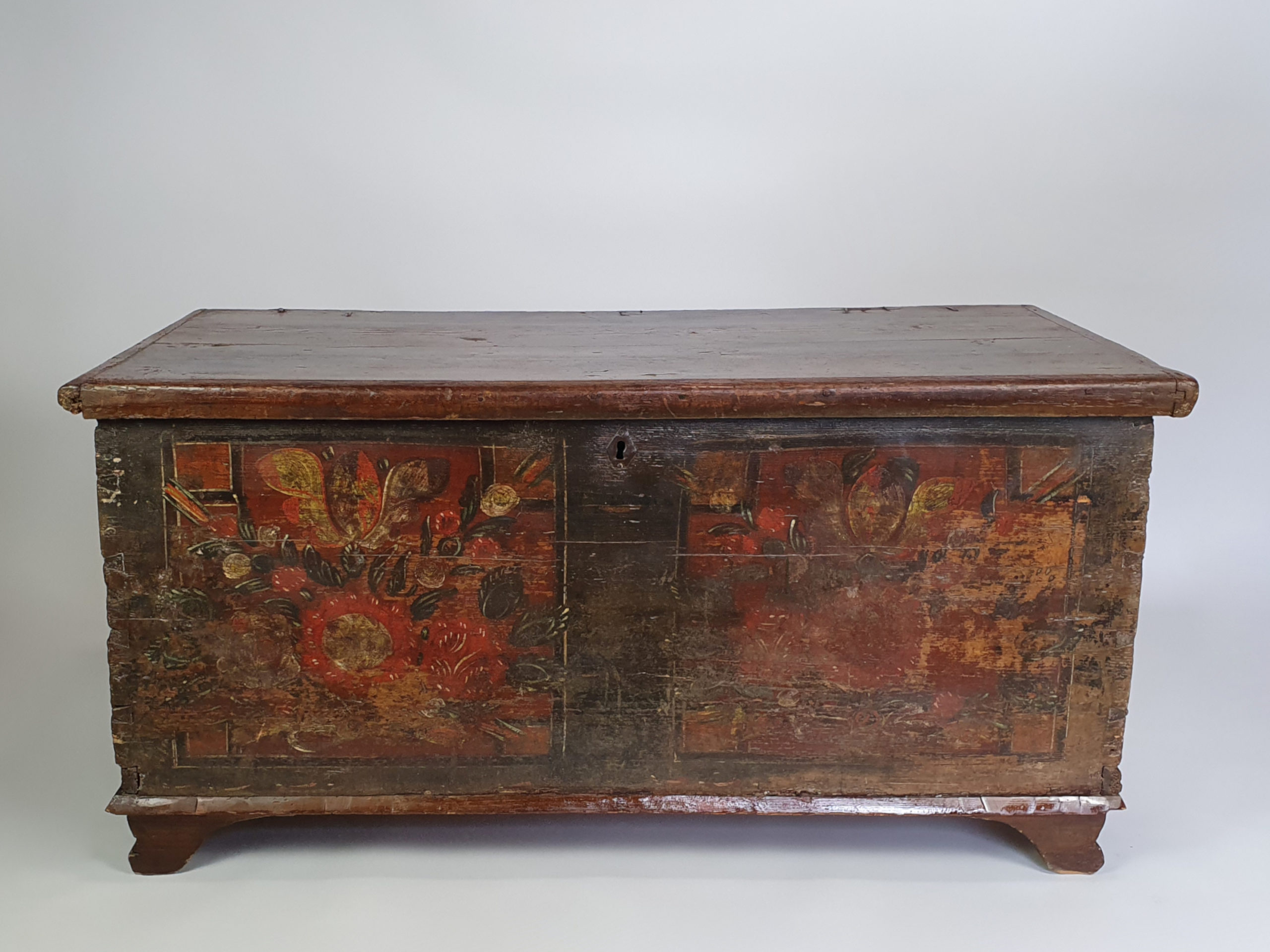 Normandy coffer with folk art design and original paint