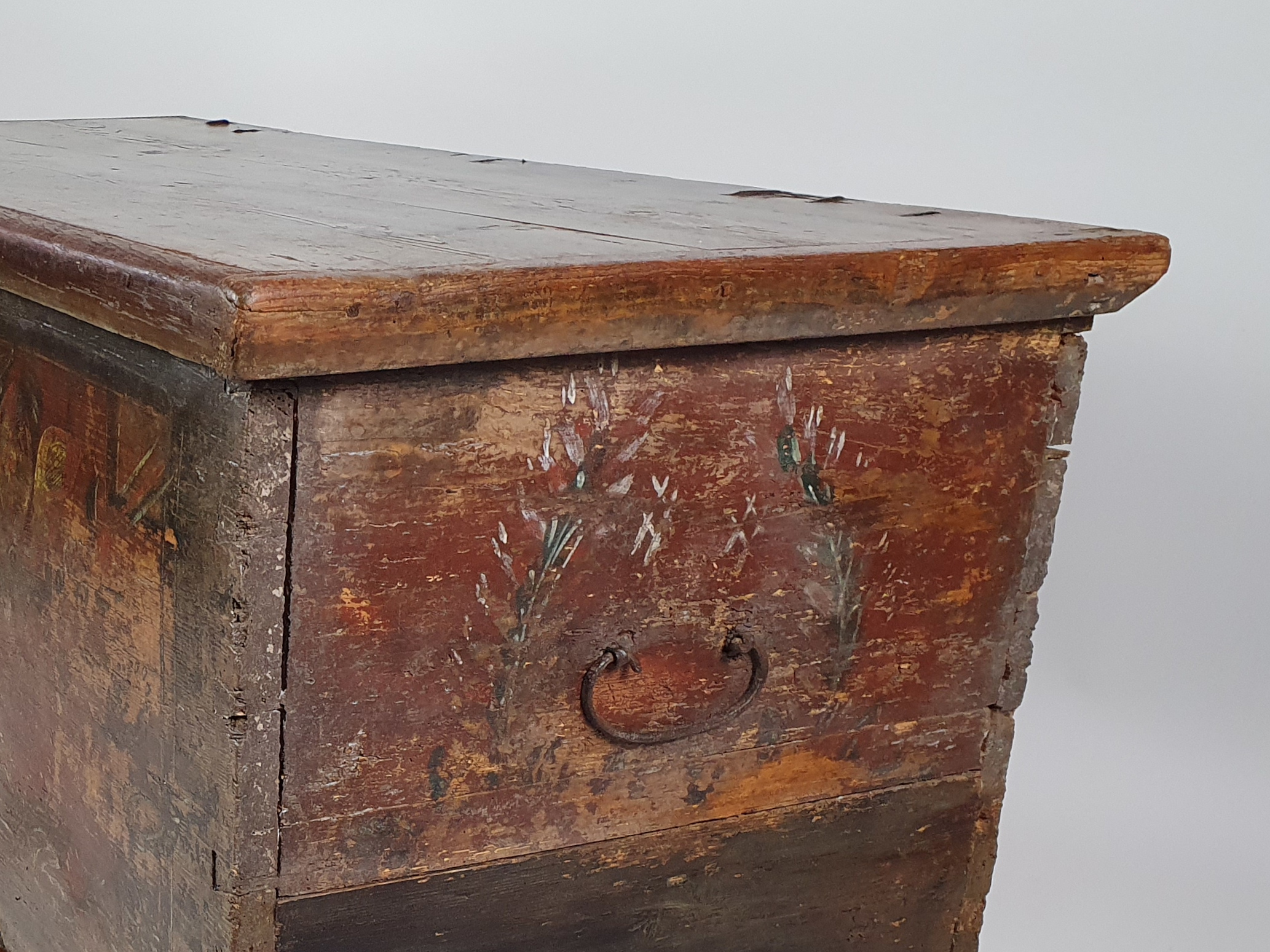 Normandy coffer with folk art design and original paint
