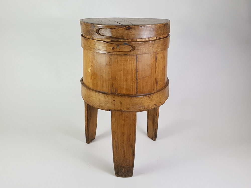 Antique 19th century raised Dairy Barrel