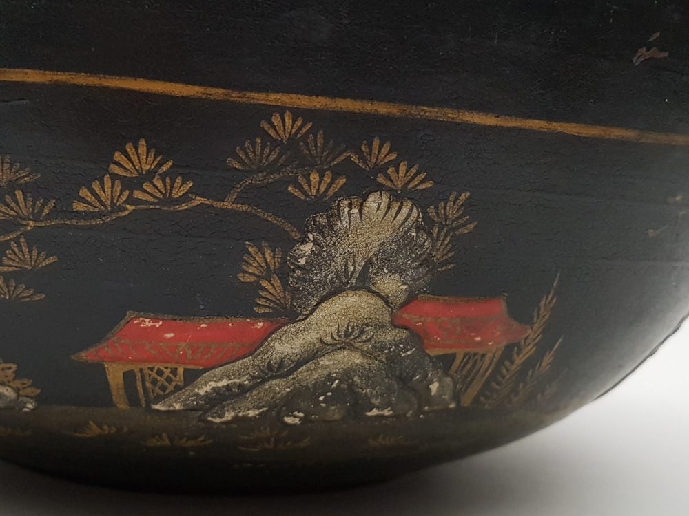 Antique Chinoiserie black papier mâché Bowl