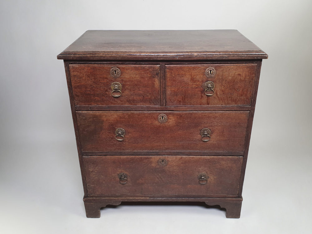 Antique Georgian compact oak Chest of Drawers