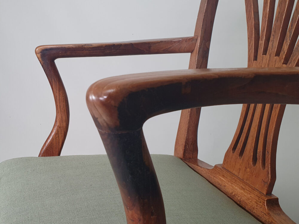 Antique Georgian oak Chair Hepplewhite style