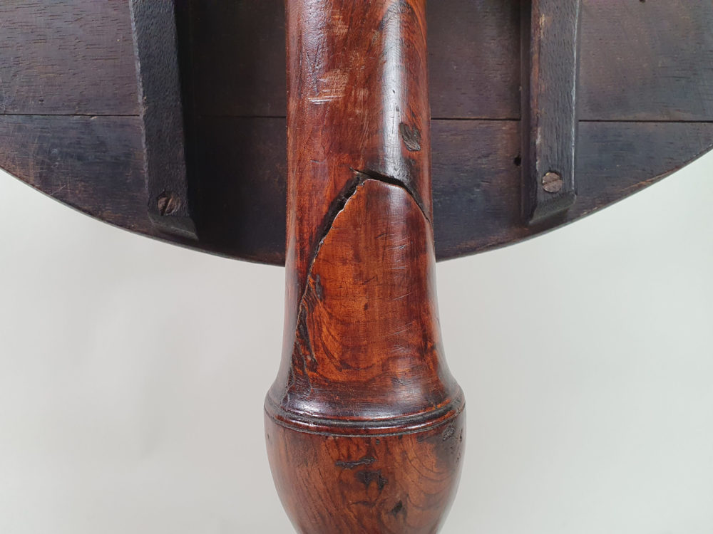 Antique Georgian tiger oak Tilt Top Table