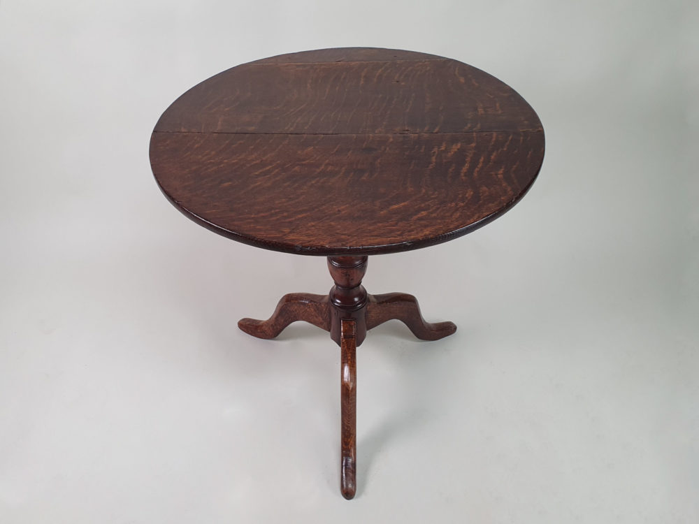 Antique Georgian tiger oak Tilt Top Table