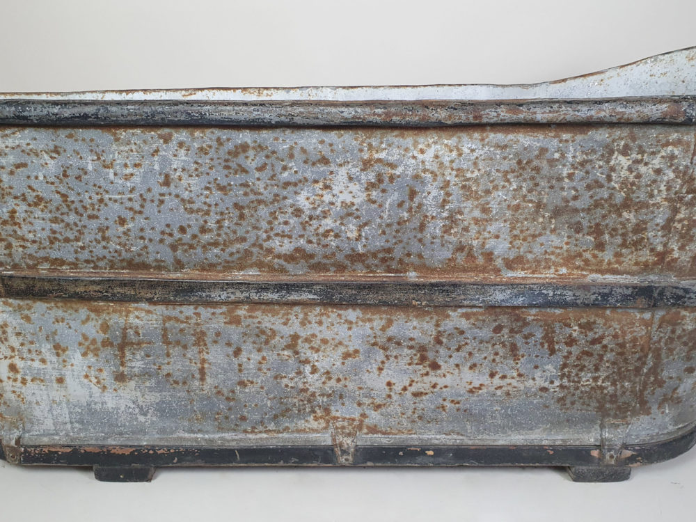 Beautiful Napoleon III zinc Slipper Bath
