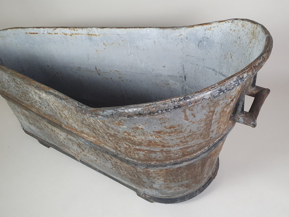 Beautiful Napoleon III zinc Slipper Bath