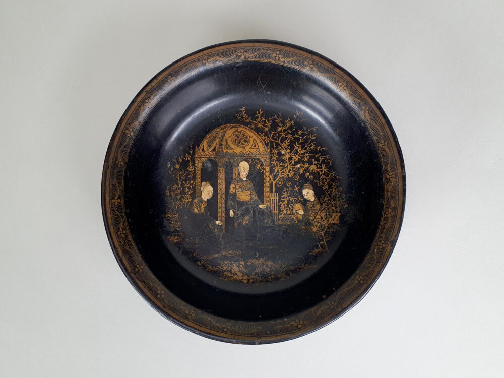 Antique Victorian chinoiserie papier-mâché Bowl