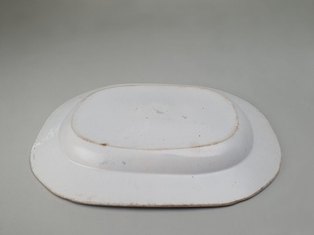 Antique ceramic willow pattern Platter or Meat Plate with a comb back or combed back