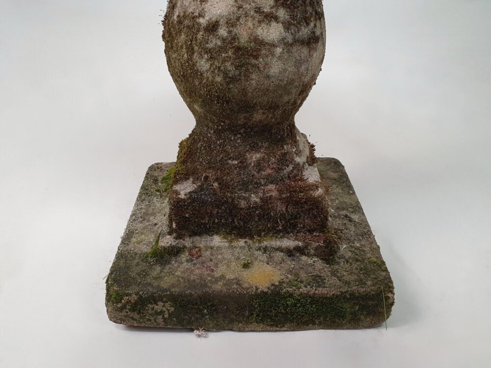 Antique weathered garden Bird Bath Ornament