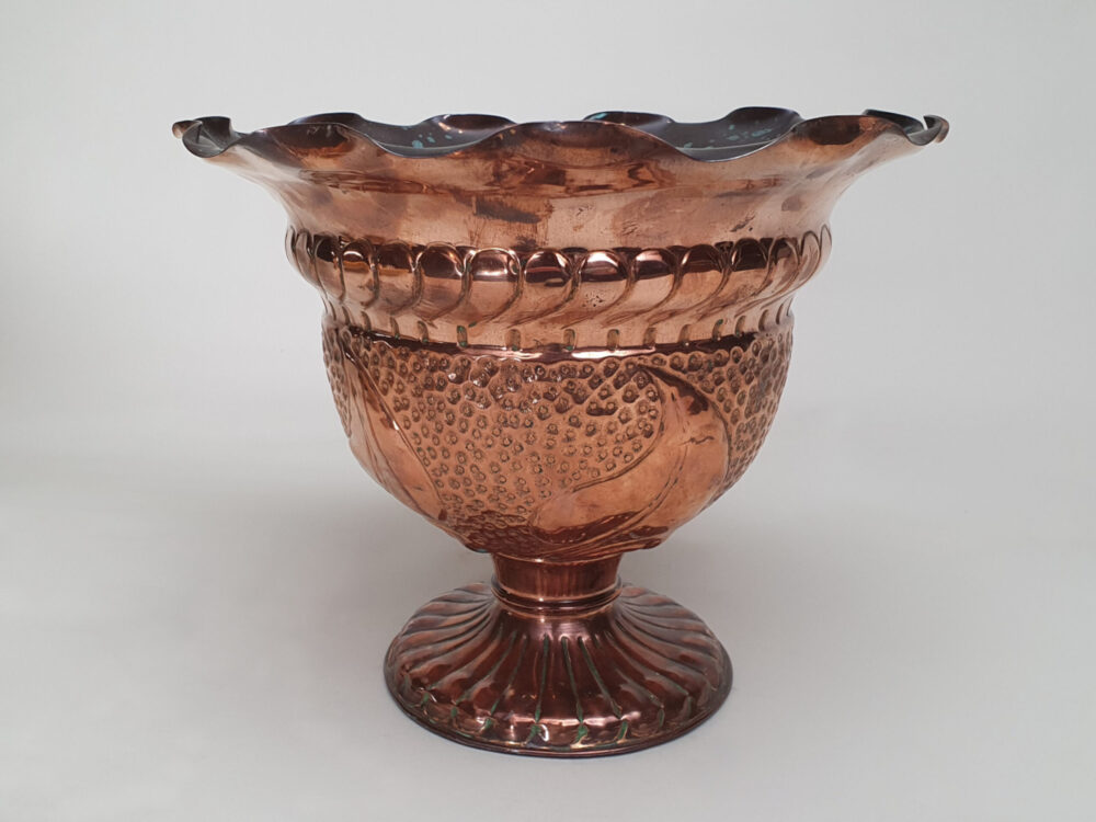Art Nouveau copper antique Planter or Jardinière