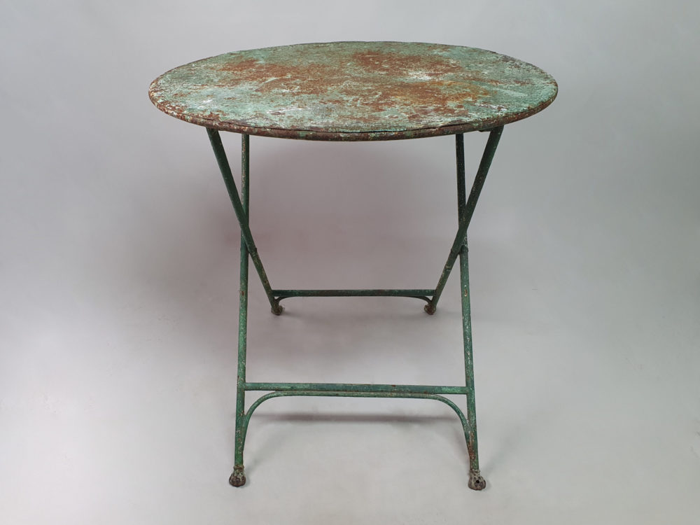 Circular green early 1900s antique Garden Table