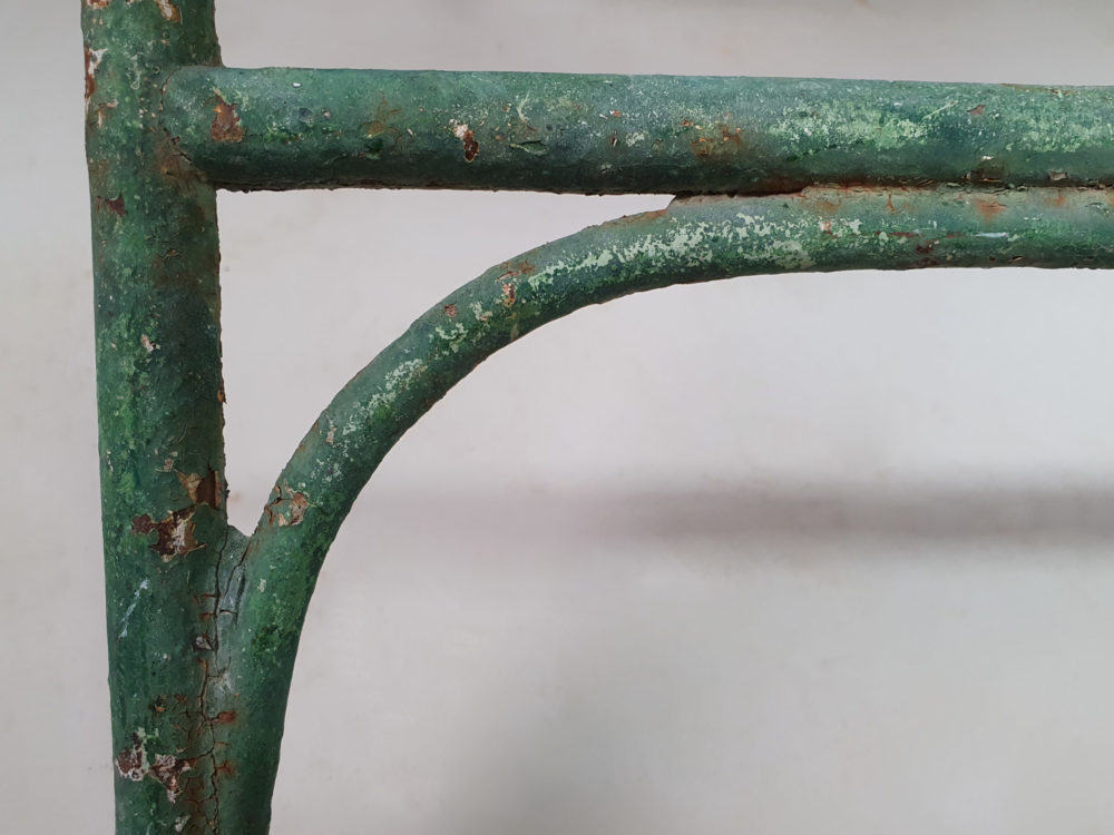 Circular green early 1900s antique Garden Table