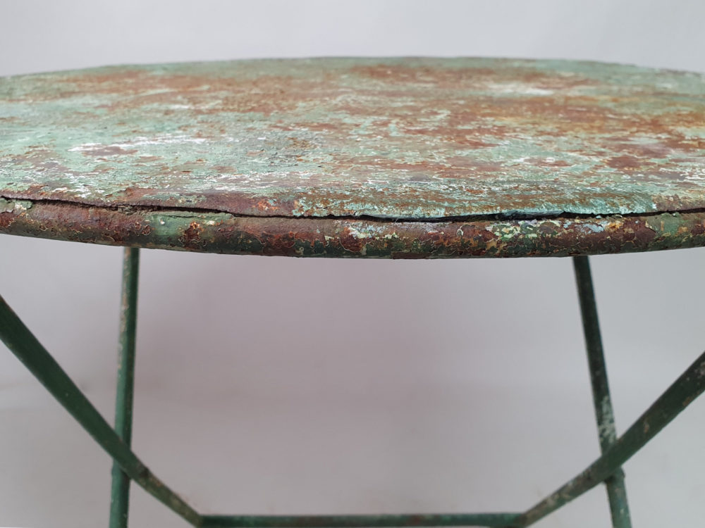 Circular green early 1900s antique Garden Table