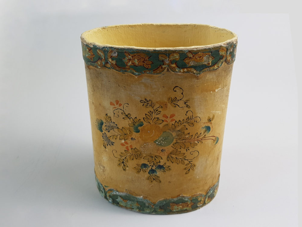 Decorative antique Italian papier-mâché Paper Bin