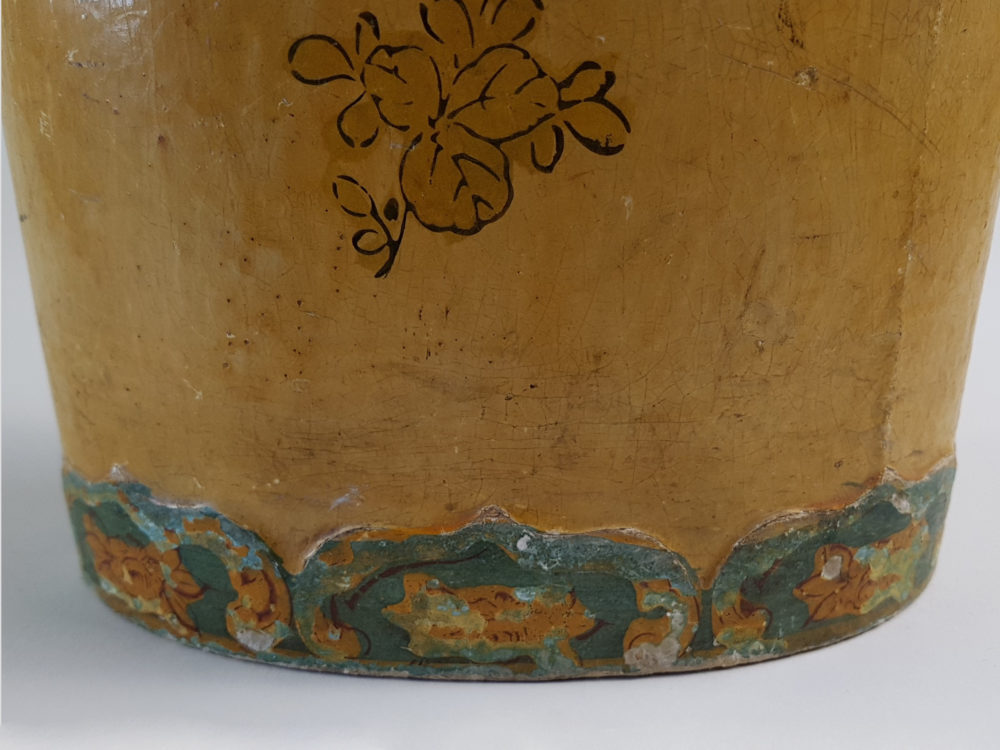 Decorative antique Italian papier-mâché Paper Bin