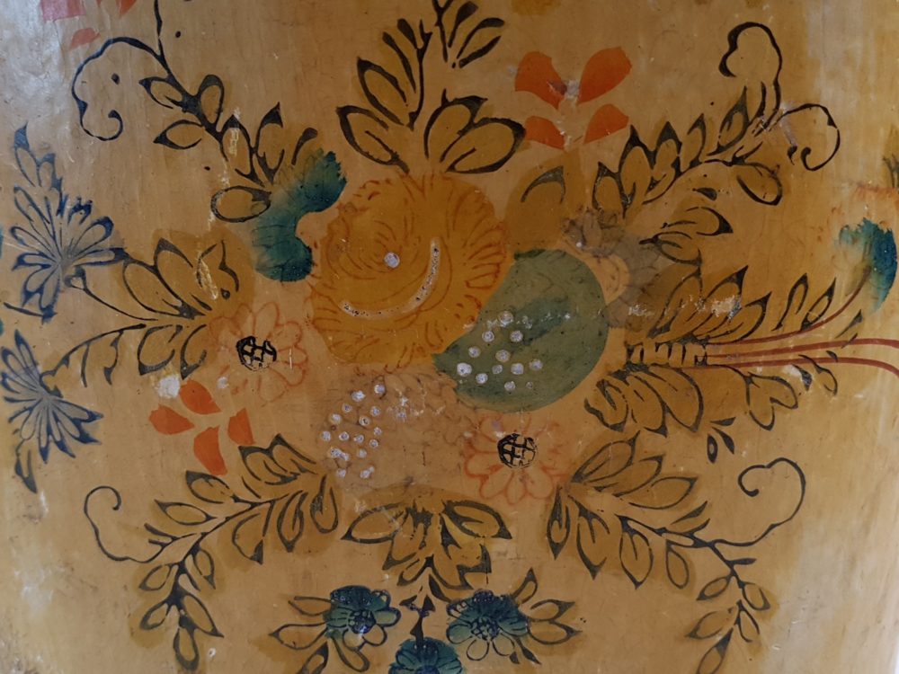Decorative antique Italian papier-mâché Paper Bin