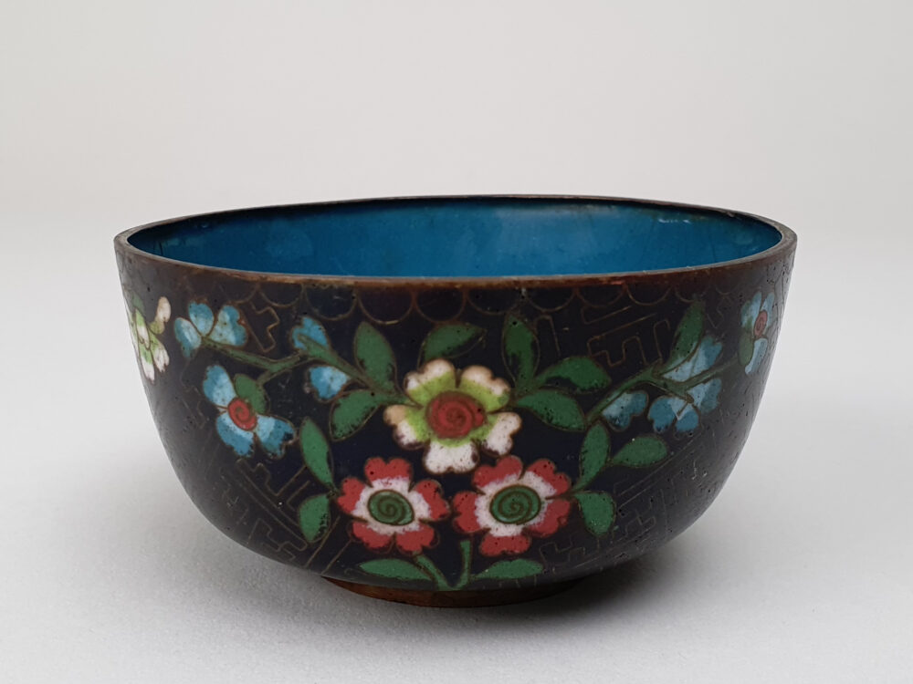 Decorative antique Japanese Cloisonné black Bowl with pretty flowers & turquoise interior