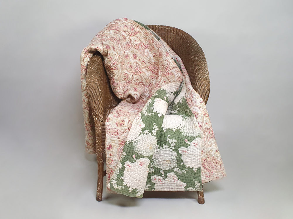 Early 1900s antique Quilt with a Paisley pattern