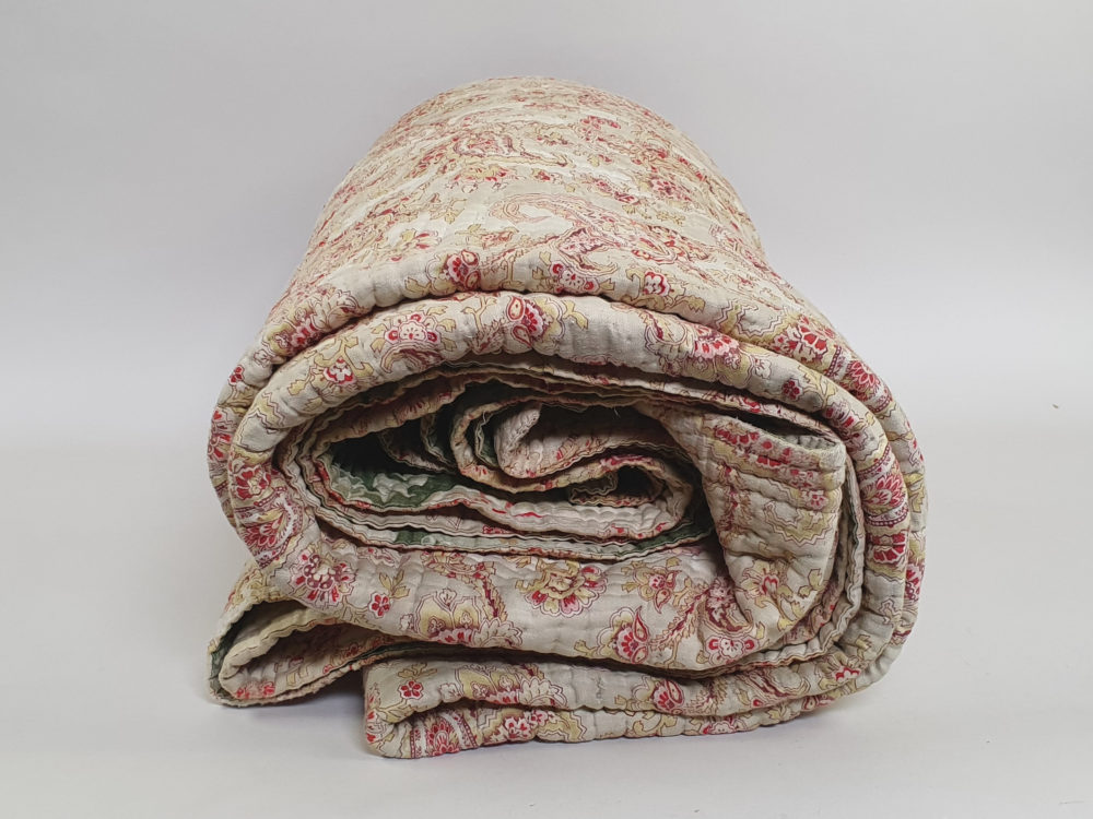 Early 1900s antique Quilt with a Paisley pattern