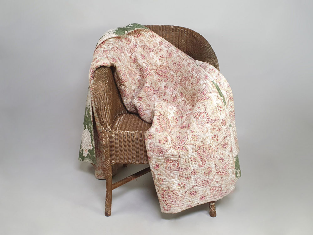 Early 1900s antique Quilt with a Paisley pattern