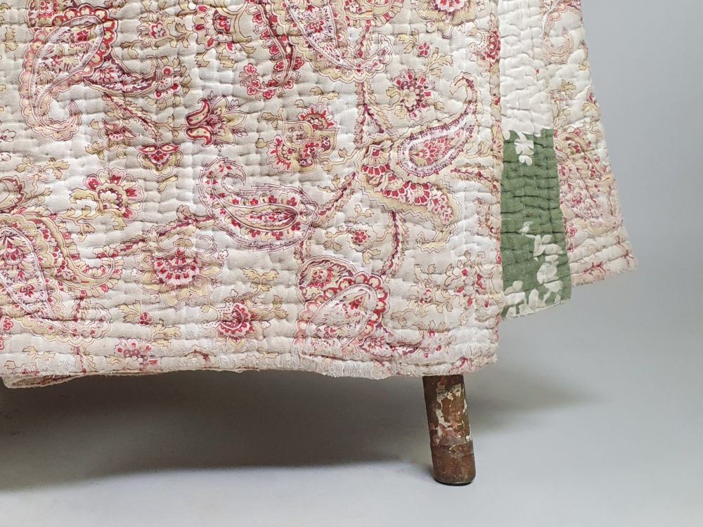 Early 1900s antique Quilt with a Paisley pattern
