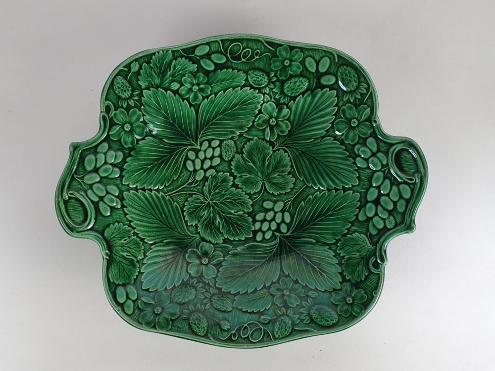 Green majolica 19th century antique Platter or Serving Plate