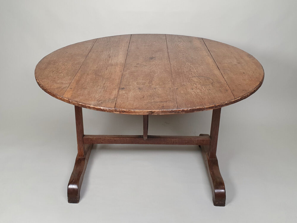 Large 19th century oak wine tasting Vendage or Vgneron antique Table