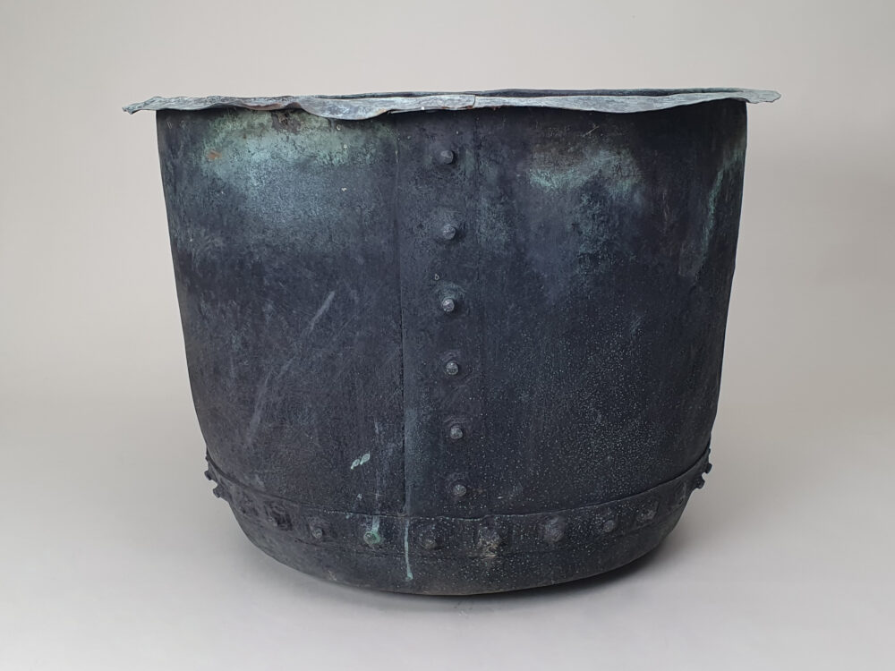 Large 19th century riveted garden antique copper Planter