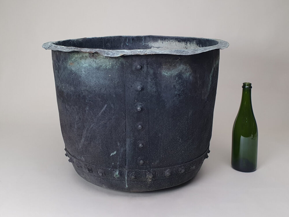 Large 19th century riveted garden antique copper Planter