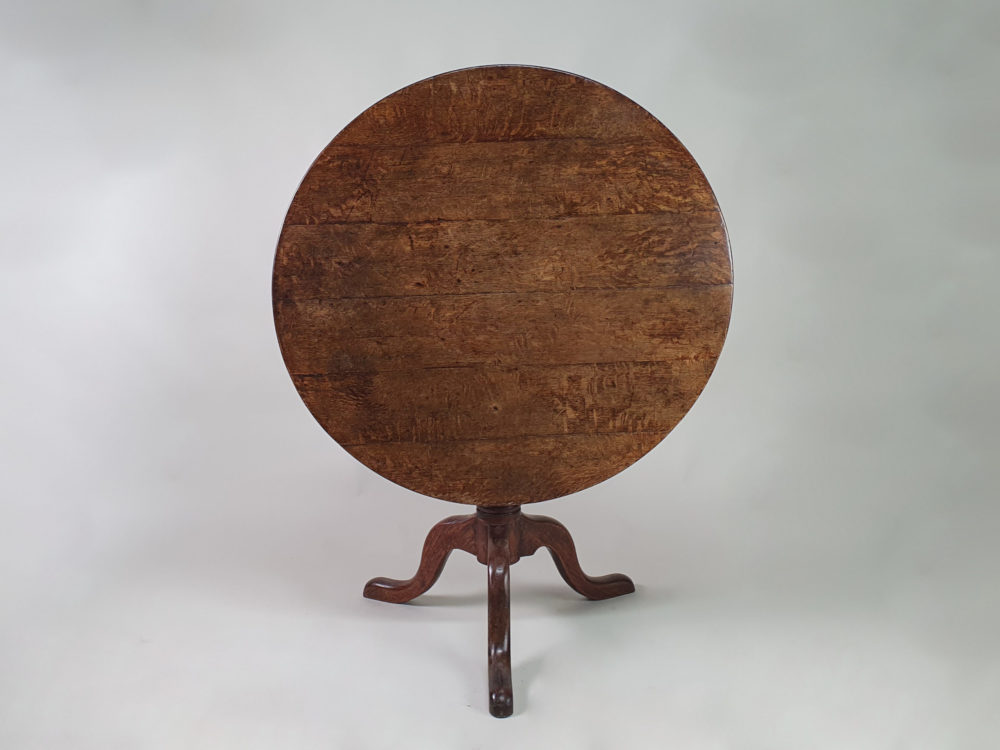 Large antique Georgian oak Tilt Top Table