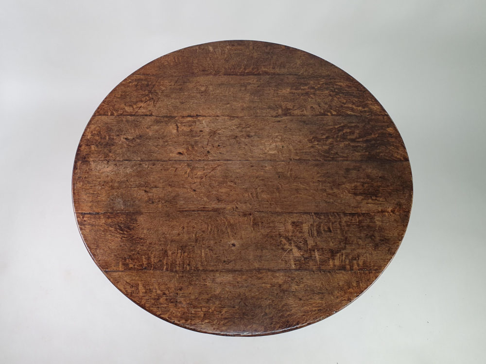 Large antique Georgian oak Tilt Top Table