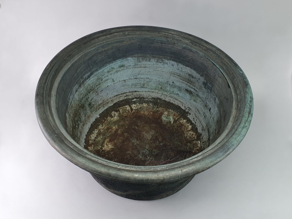 Large antique garden Copper Planter