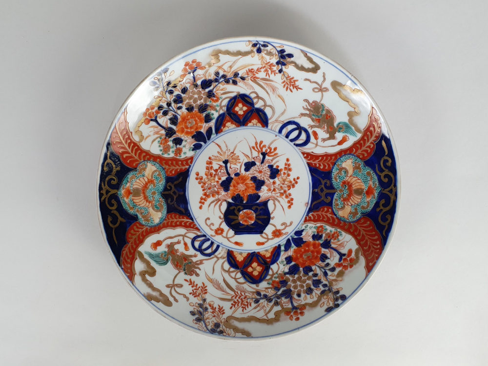 Large early 20th century antique Imari Charger