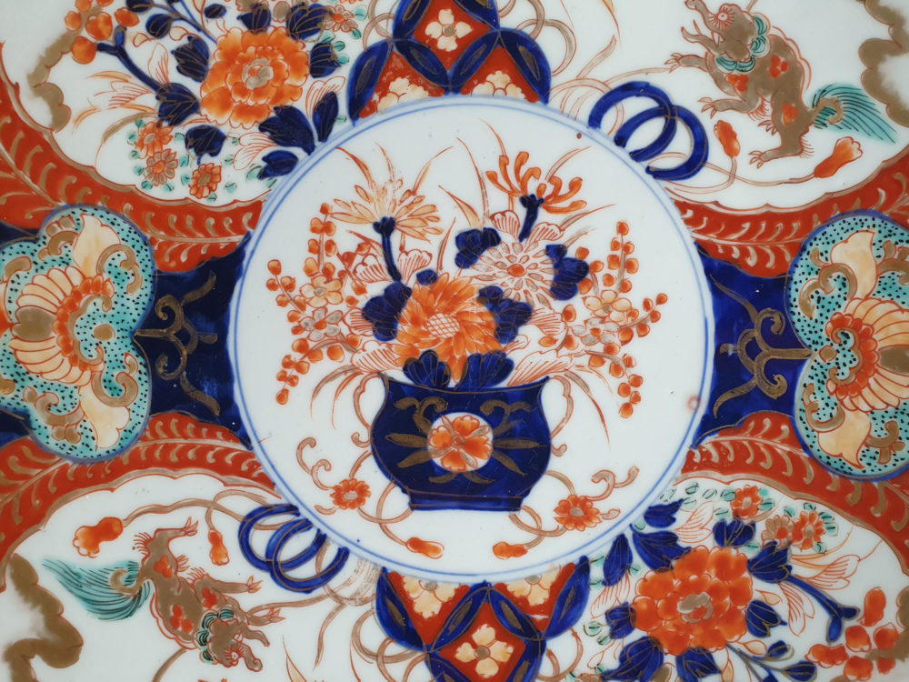 Large early 20th century antique Imari Charger