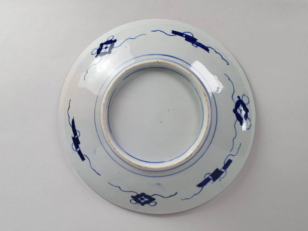 Large early 20th century antique Imari Charger