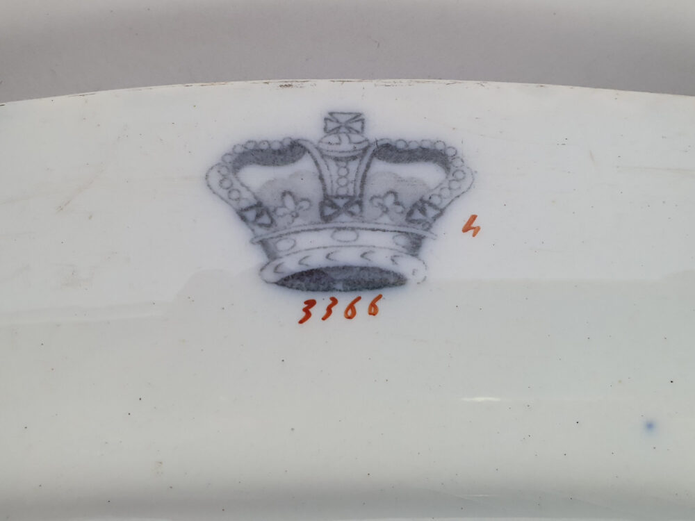 Mid 19th century Masons red & grey India Pattern Meat Plate or Platter