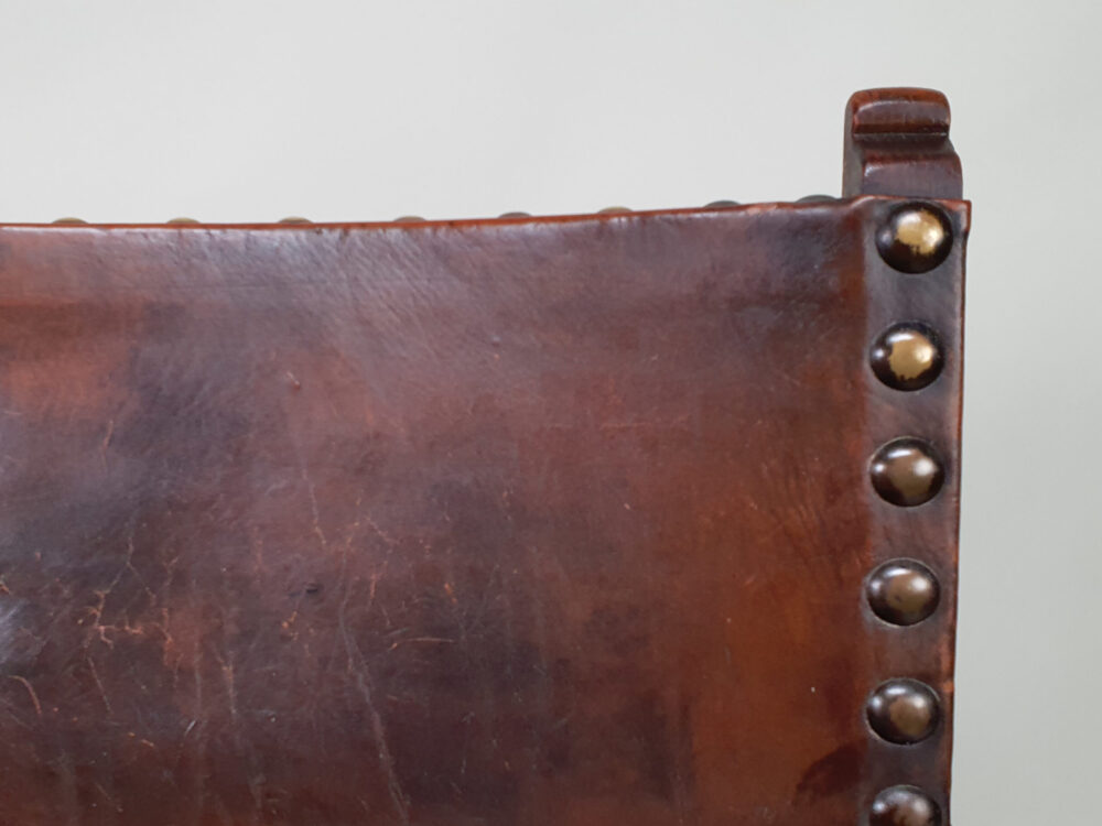 Oak and leather open arm early 1900s antique Chair